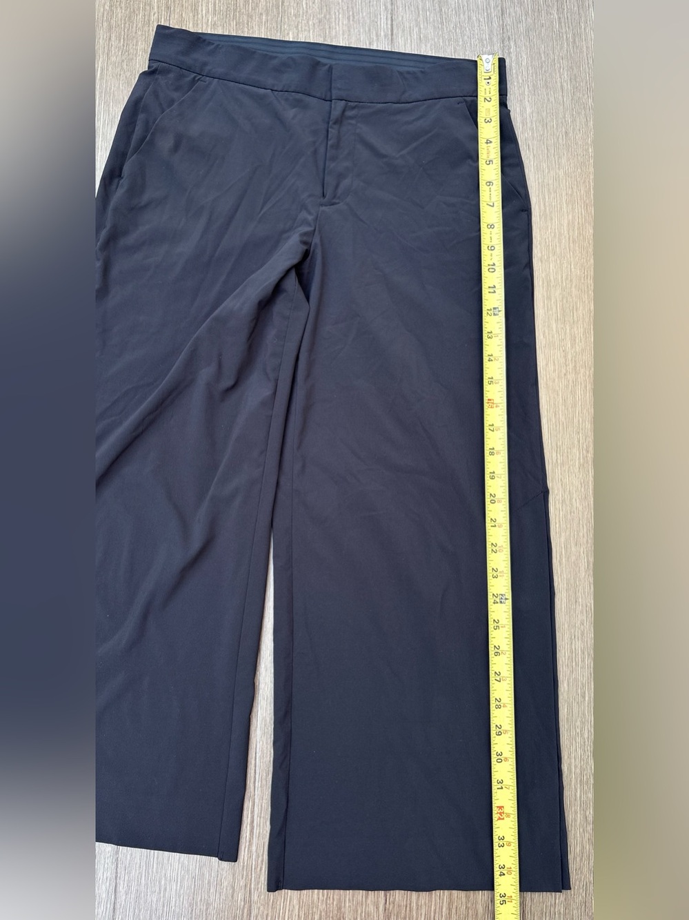 Athleta Tribeca Cropped Flowy Mid-Rise Pants In Black Size 8 - Picture 9 of 14
